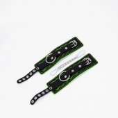 Черно-зеленые кожаные наручники с зеленой строчкой - Crazy Handmade - купить с доставкой в Петрозаводске