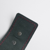 Черные кожаные наручники с красной строчкой - Crazy Handmade - купить с доставкой в Петрозаводске