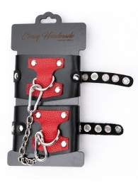 Черные наручники с красным декором и заклепками - Crazy Handmade - купить с доставкой в Петрозаводске