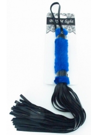 Нежная плеть с синим мехом BDSM Light - 43 см. - БДСМ Арсенал - купить с доставкой в Петрозаводске