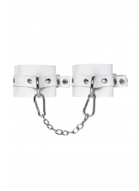 Белые мягкие кожаные наручники с люверсами - Pecado - купить с доставкой в Петрозаводске