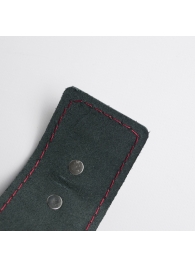 Черные кожаные наручники с красной строчкой - Crazy Handmade - купить с доставкой в Петрозаводске