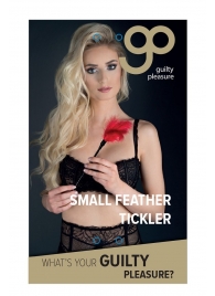 Пластиковая метелочка с красными пёрышками Small Feather Tickler - 32 см. - Blush Novelties - купить с доставкой в Петрозаводске