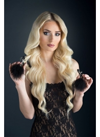 Зажимы для сосков с пухом FEATHERED NIPPLE CLAMPS - Blush Novelties - купить с доставкой в Петрозаводске
