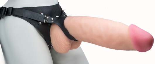 Телесный реалистичный фаллоимитатор на черных трусиках Real Big Strap-On - 34,5 см. - LOVETOY (А-Полимер) - купить с доставкой в Петрозаводске