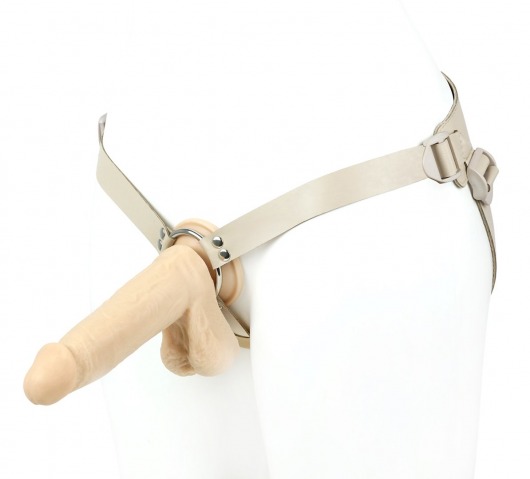 Поясной фаллоимитатор с мошонкой телесного цвета - 18 см. - LOVETOY (А-Полимер) - купить с доставкой в Петрозаводске