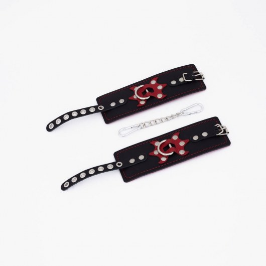 Черные кожаные наручники с красным декором и строчкой - Crazy Handmade - купить с доставкой в Петрозаводске